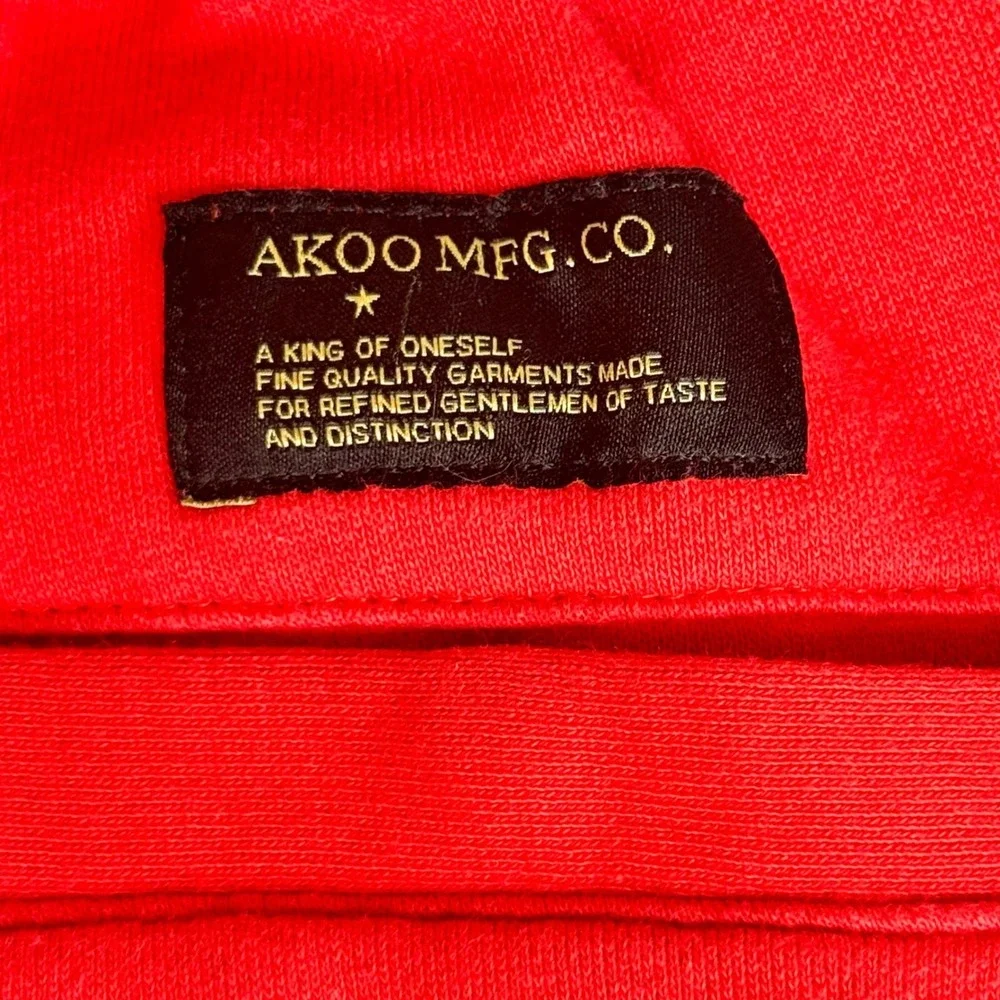 Akoo vibrant red